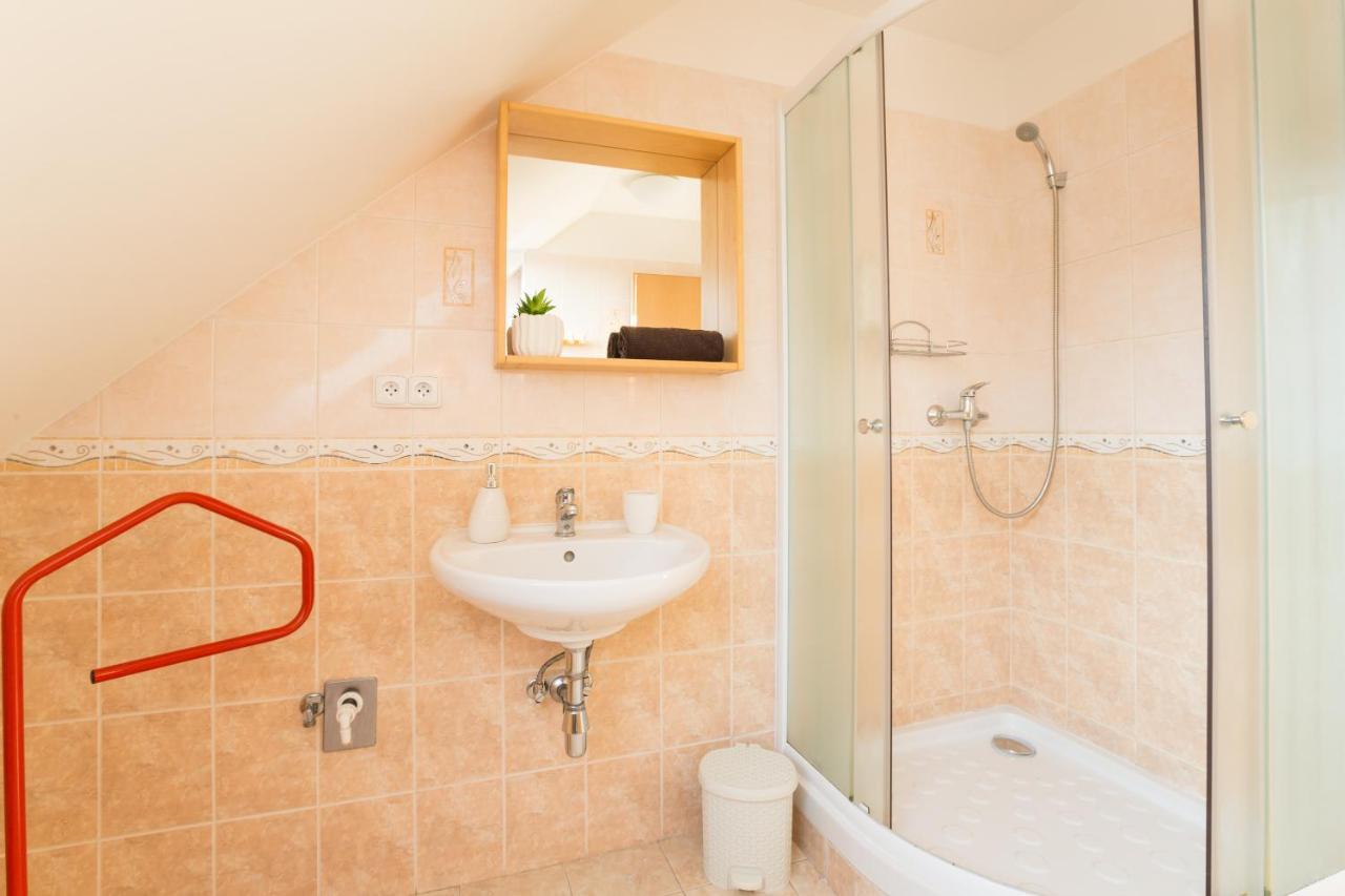 Jane'S Charming Apartment プラハ エクステリア 写真