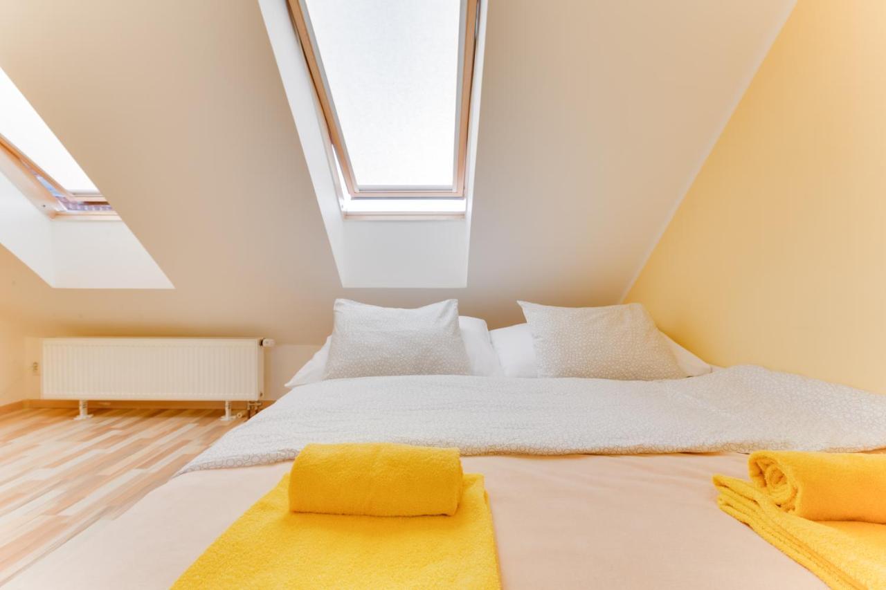 Jane'S Charming Apartment プラハ エクステリア 写真