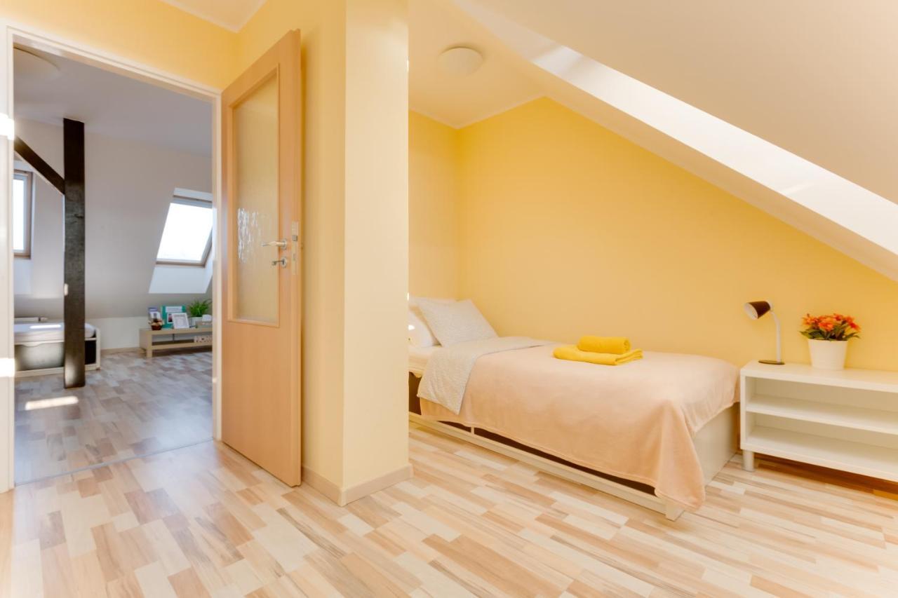 Jane'S Charming Apartment プラハ エクステリア 写真