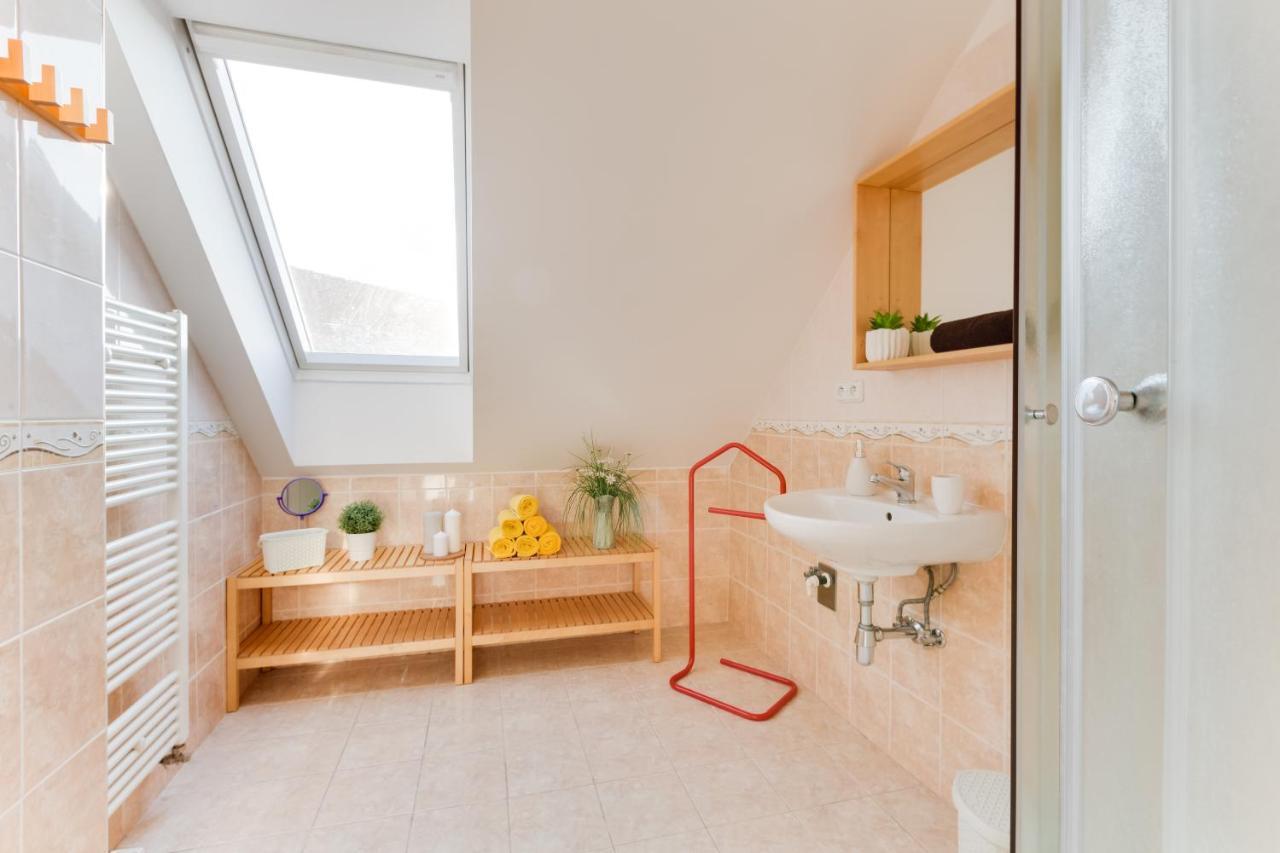 Jane'S Charming Apartment プラハ エクステリア 写真